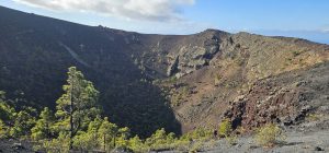 Blick in den Krater des Volcán San Antonio
